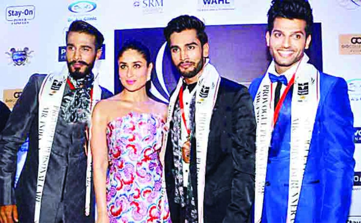 (from left) Prateek Gujral (second runner-up), Kareena Kapoor, Rohit Khandelwal (winner) and Rahul Rajasekharan (first runner-up)